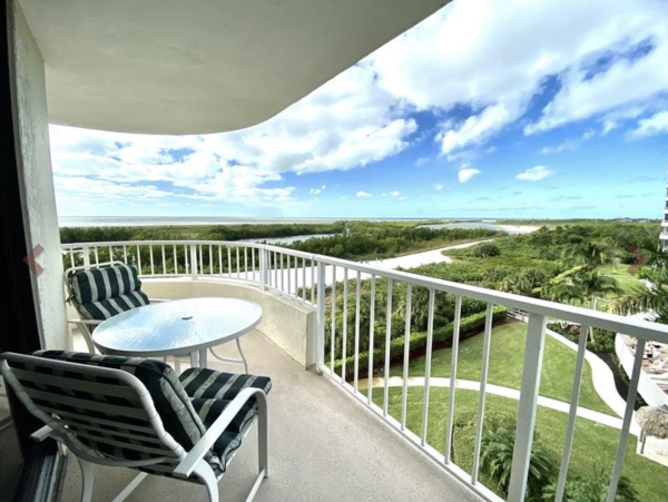 Marco Island Beachfront Condo Views Large Balcony